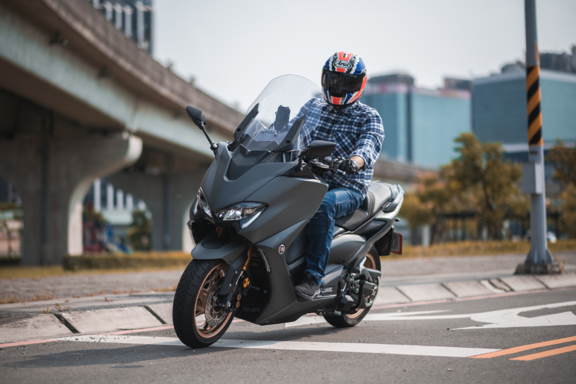 編輯試乘 Tmax 560 車主的獨享尊榮 Y Connect 車聯網系統 Motowind